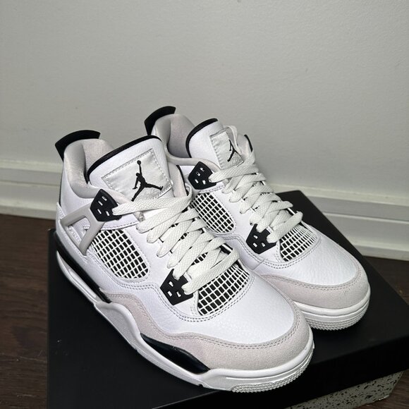 👟 Air Jordan 4 Retro "White Cement" (GS) - Picture 9 of 10